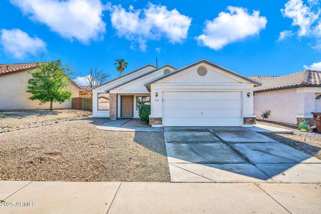 11211 W Lawrence Ln., Peoria, AZ 85345