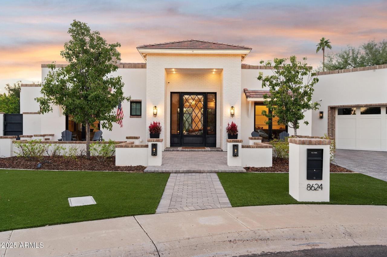 8624 E Carol Way, Scottsdale, AZ 85260