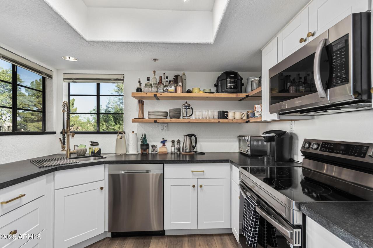 6885 E Cochise Rd. #201, Paradise Valley, AZ 85253