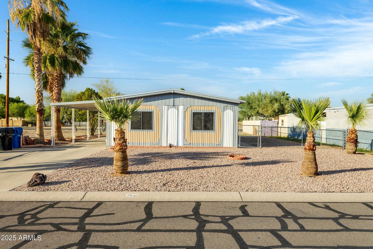 7646 E Gale Ave., Mesa, AZ 85209