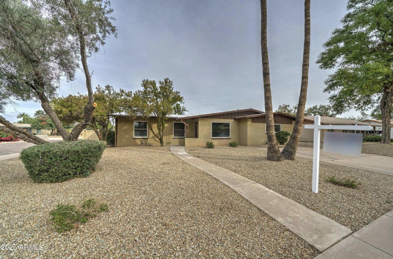 1874 E Geneva Dr., Tempe, AZ 85282