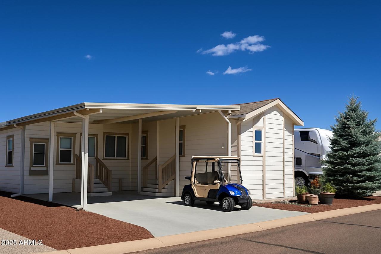 8276 Lake Shore Dr. #302, Show Low, AZ 85901