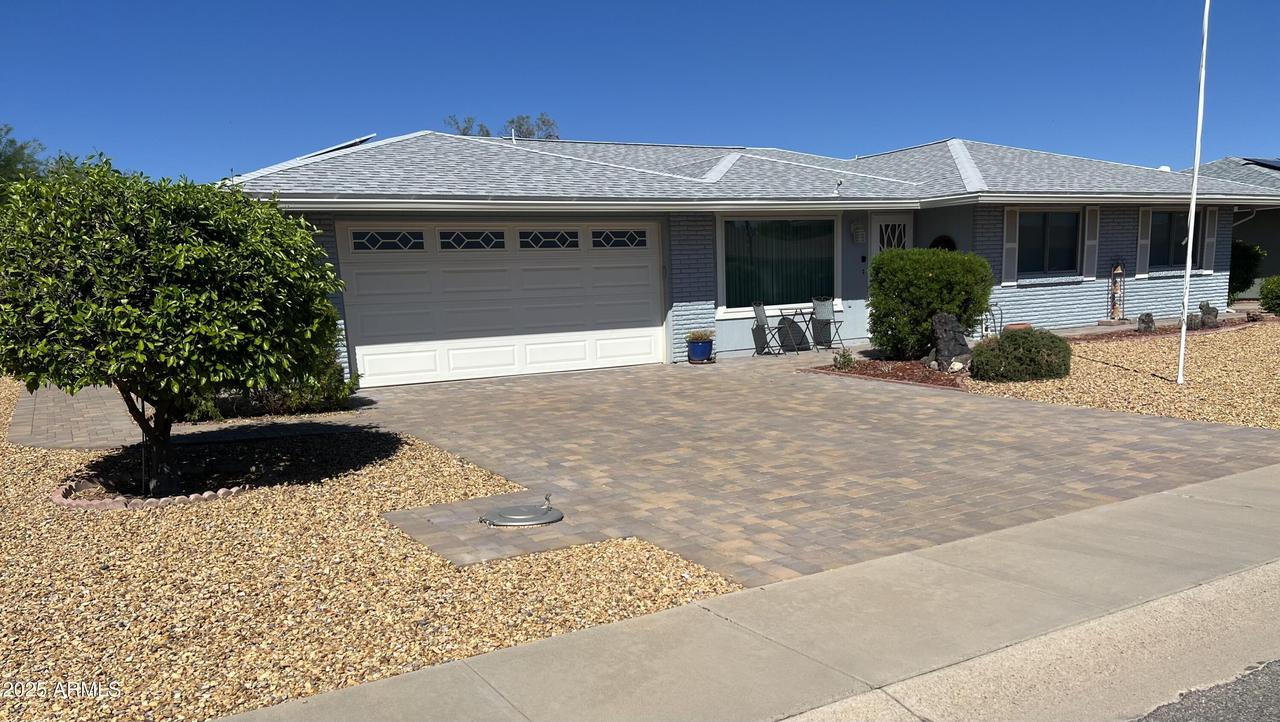 10902 W Brookside Dr., Sun City, AZ 85351