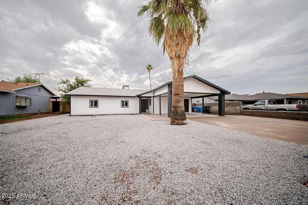 8807 W Clarendon Ave., Phoenix, AZ 85037