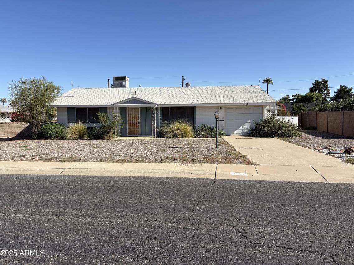 11007 W Florida Ave., Sun City, AZ 85351