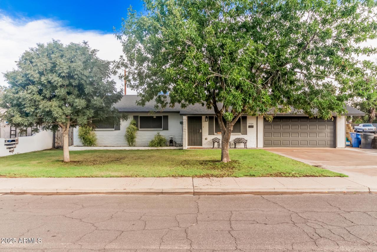 1064 E Dolphin Ave., Mesa, AZ 85204