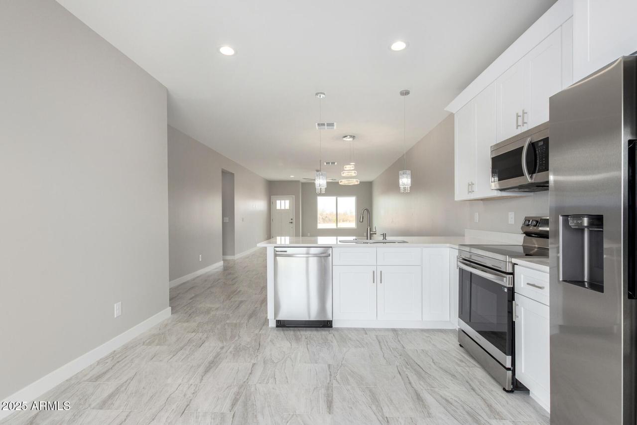 3150 W Caballero Dr. #9, Eloy, AZ 85131