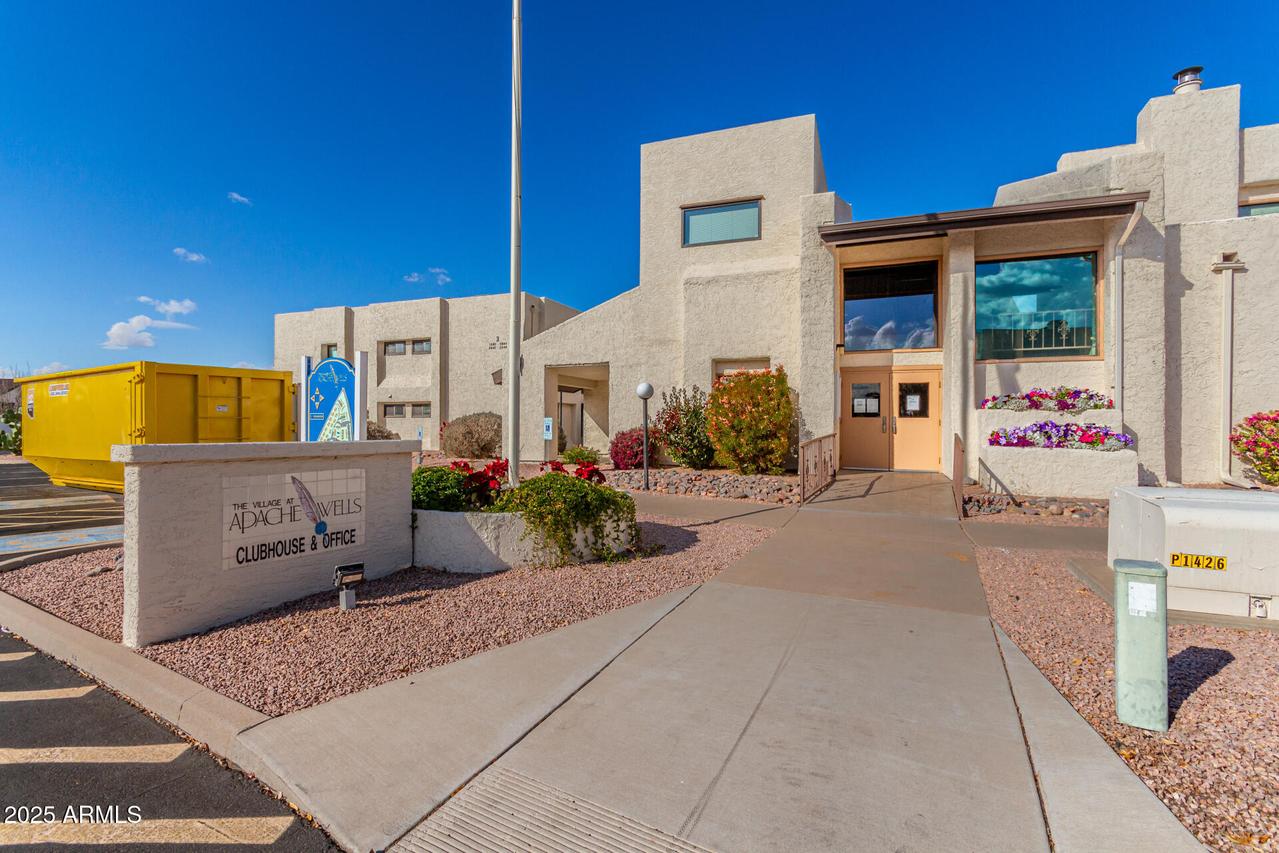 5518 E Lindstrom Ln. #2020, Mesa, AZ 85215