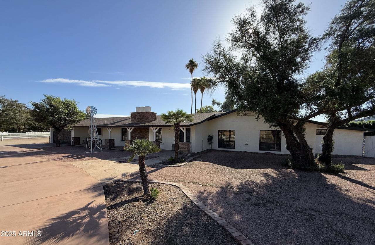 7049 W Surrey Ave., Peoria, AZ 85381