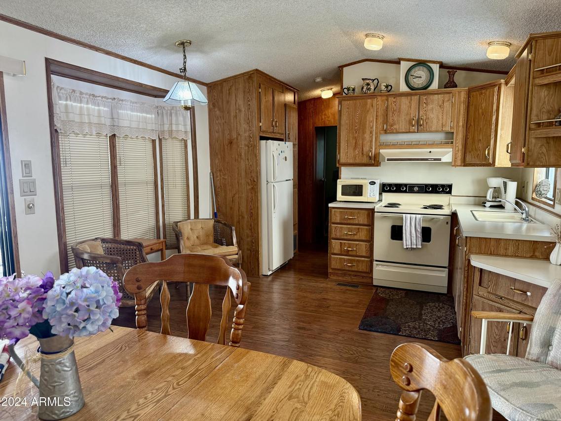 7750 E Broadway Rd. #348, Mesa, AZ 85208