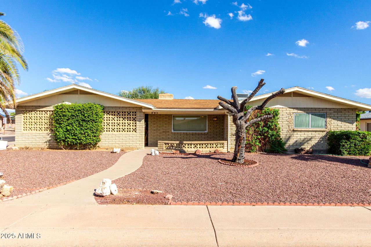 865 N 61st Pl., Mesa, AZ 85205