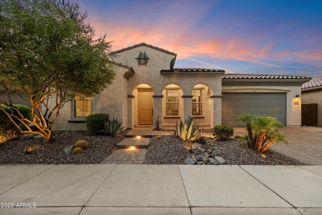 22417 N 30th St., Phoenix, AZ 85050
