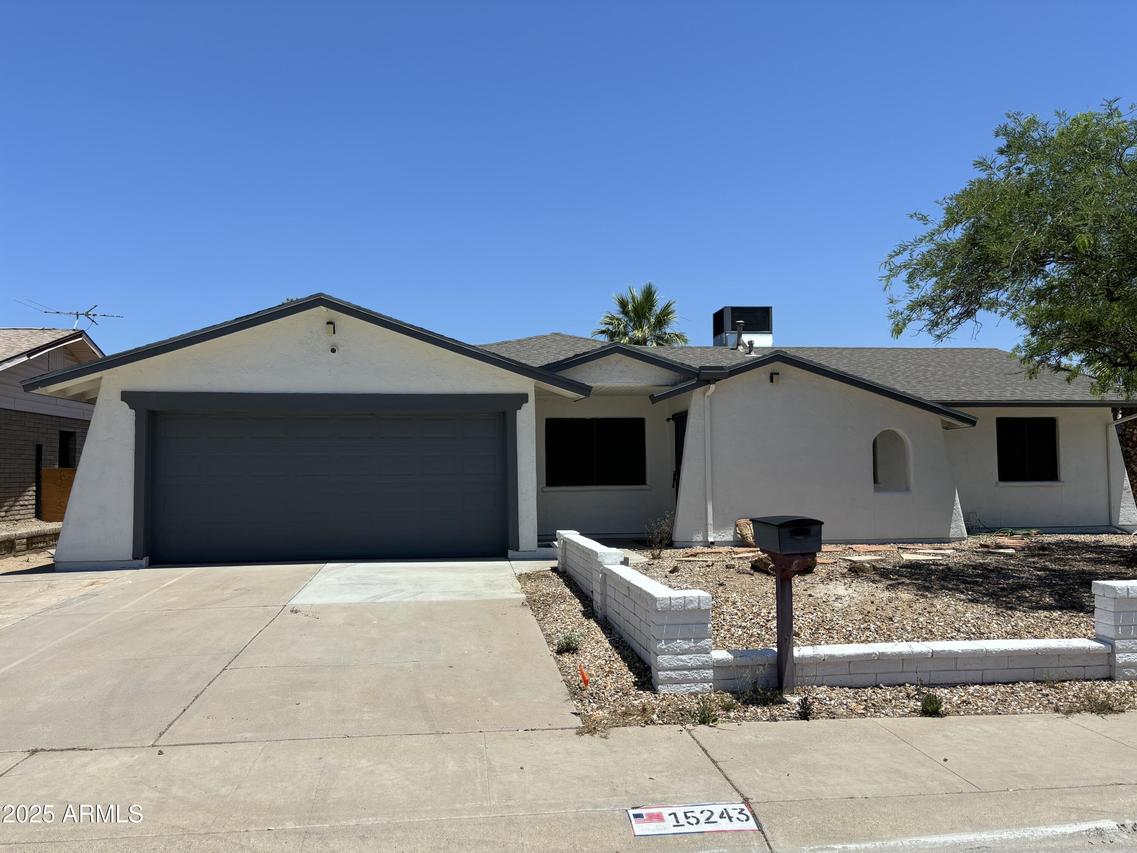 15243 N 52nd Dr., Glendale, AZ 85306