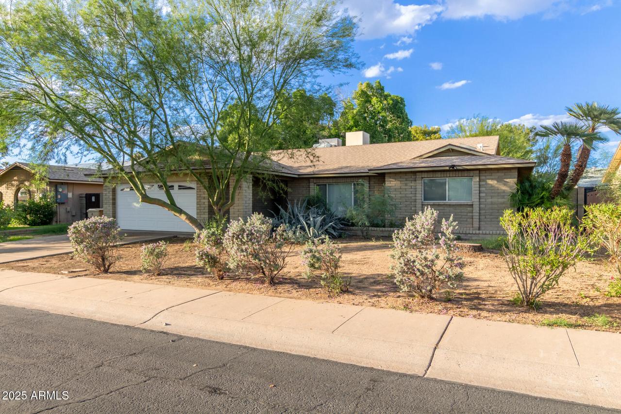 5708 W Redfield Rd., Glendale, AZ 85306