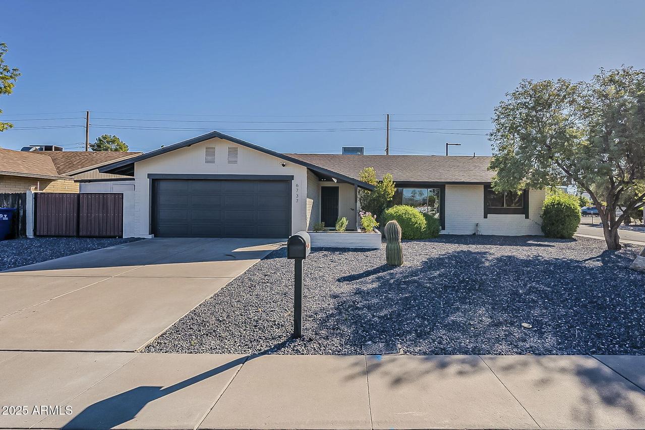 6737 S Palm Dr., Tempe, AZ 85283