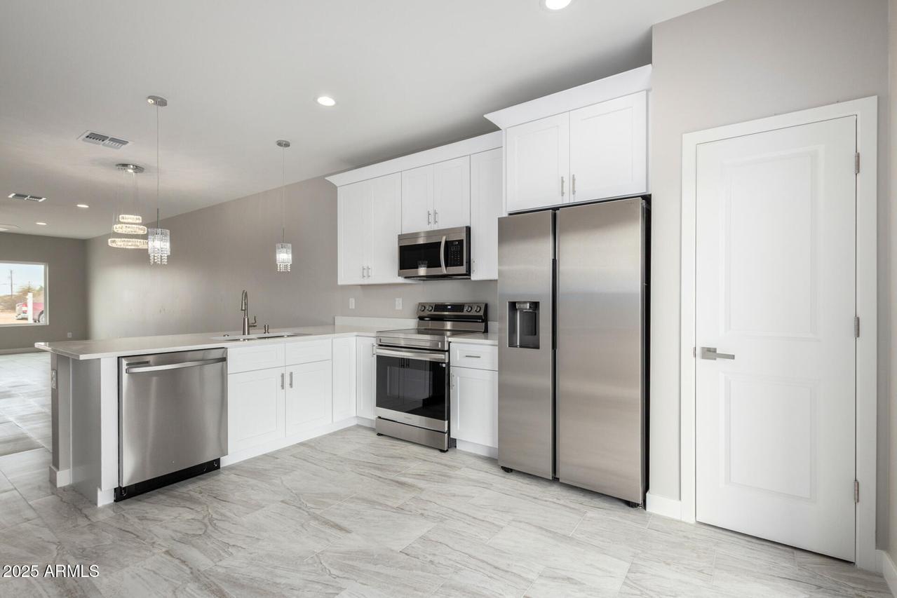 3170 W Caballero Dr., Eloy, AZ 85131