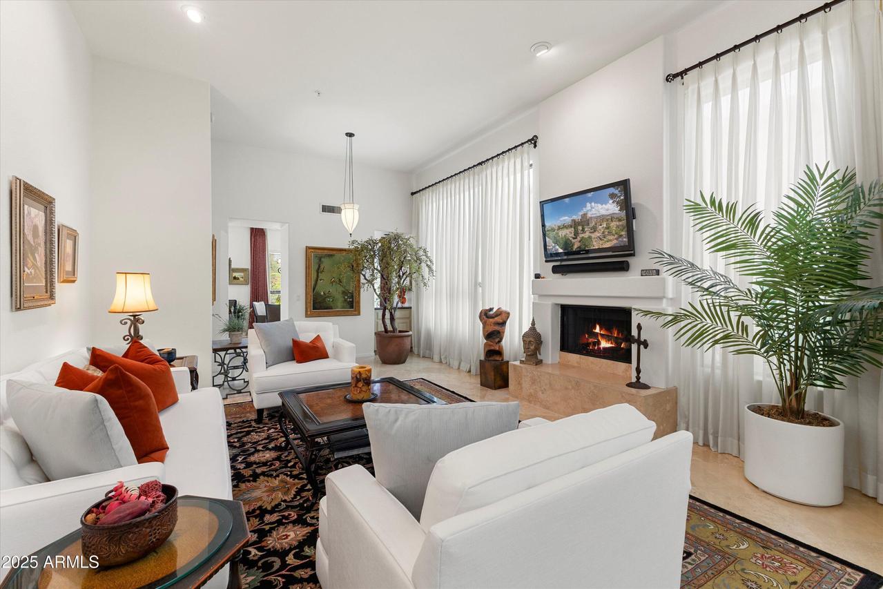 8100 E Camelback Rd. #101, Scottsdale, AZ 85251