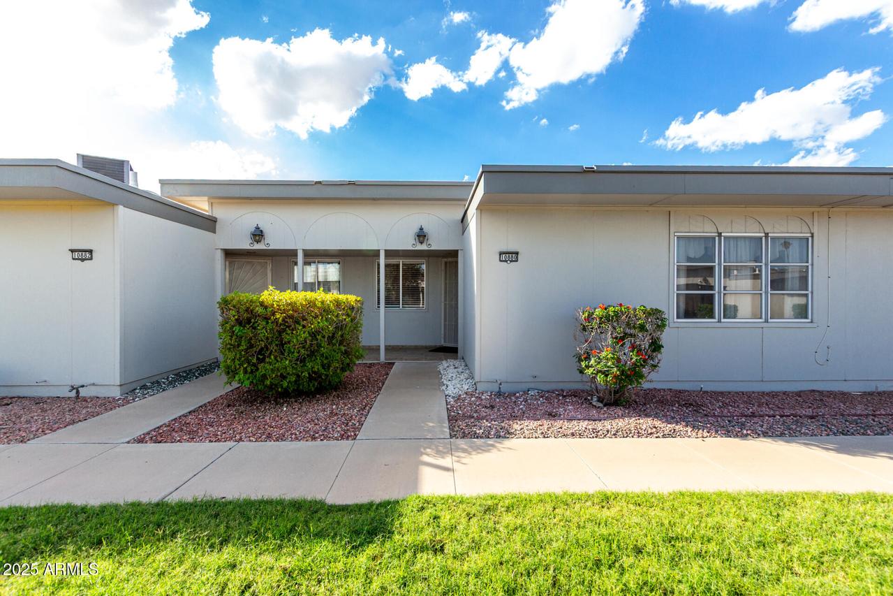 10880 W Coggins Dr., Sun City, AZ 85351