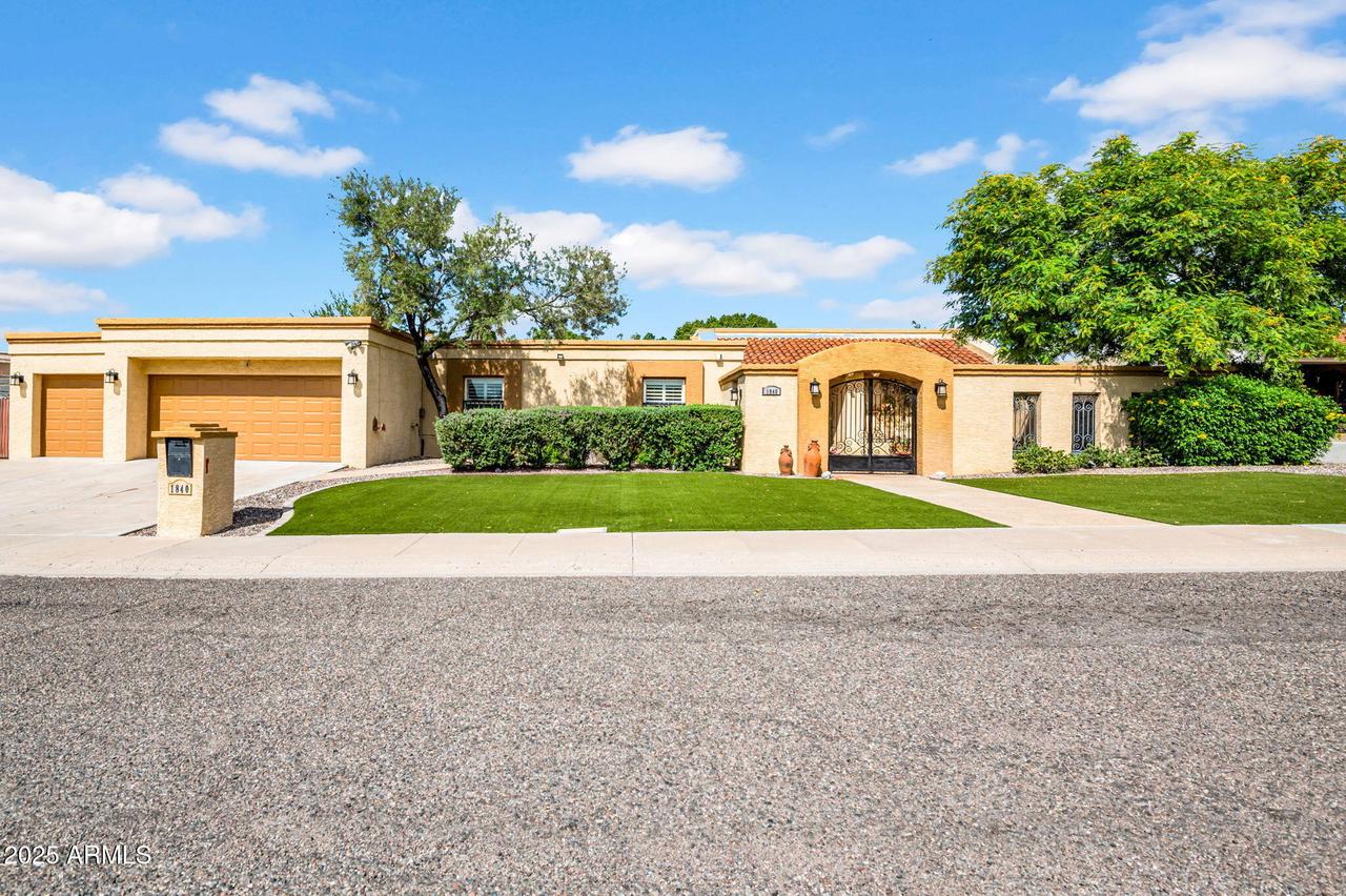 1840 E Nicolet Ave., Phoenix, AZ 85020