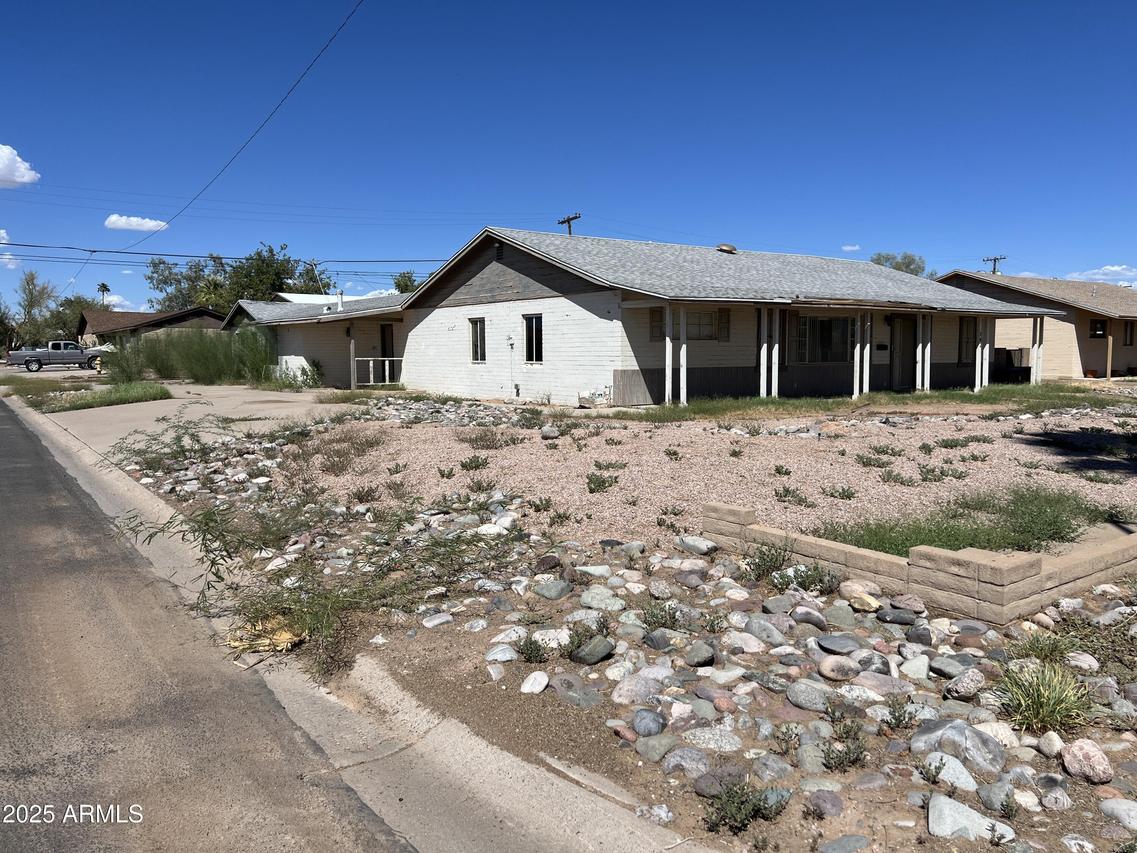 784 W Central Ave., Coolidge, AZ 85128