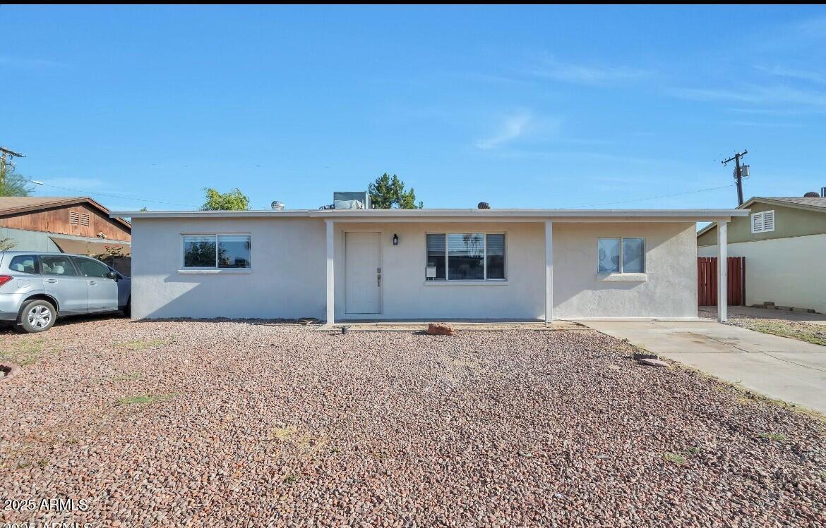 2823 W Banff Ln., Phoenix, AZ 85053