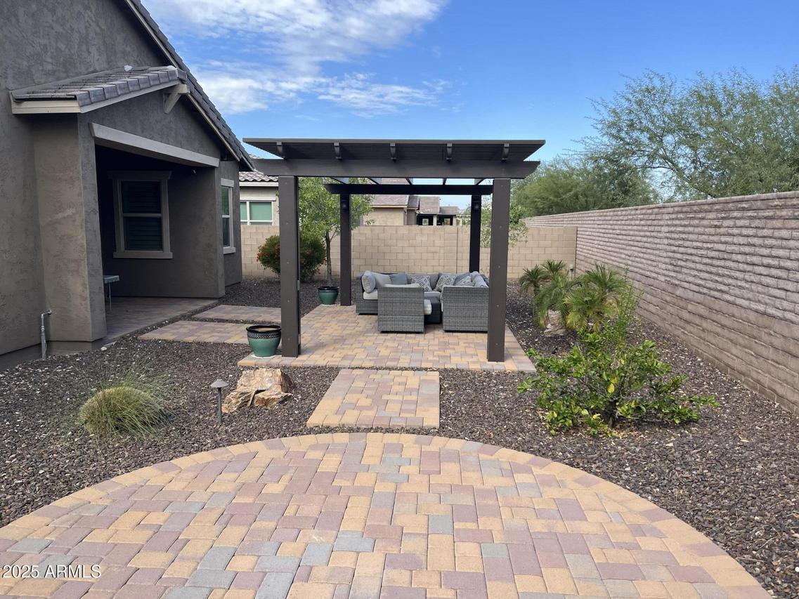 11850 W Lone Tree Tr., Peoria, AZ 85383