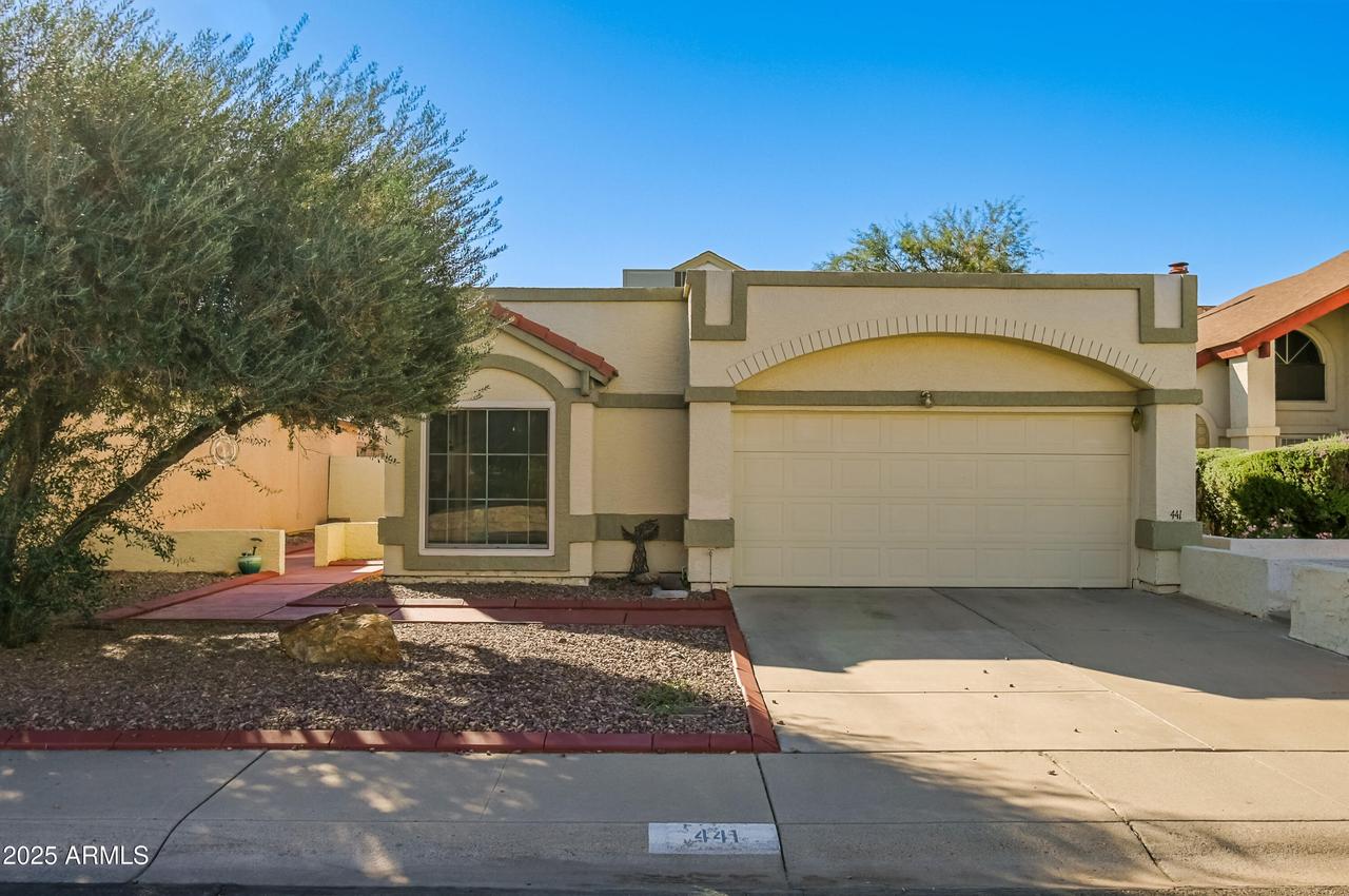 441 E Topeka Dr., Phoenix, AZ 85024