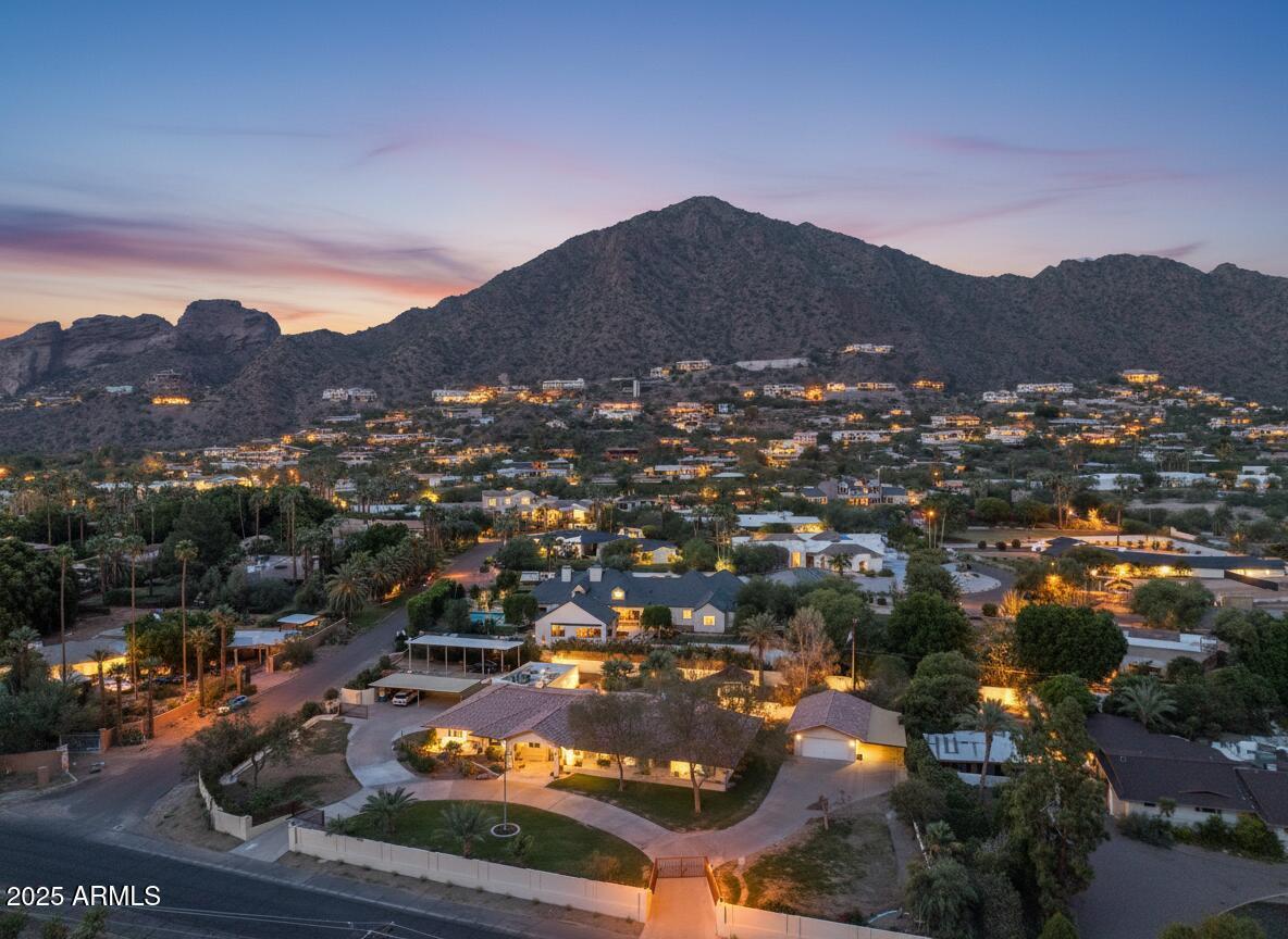 5310 E Camelback Rd., Phoenix, AZ 85018