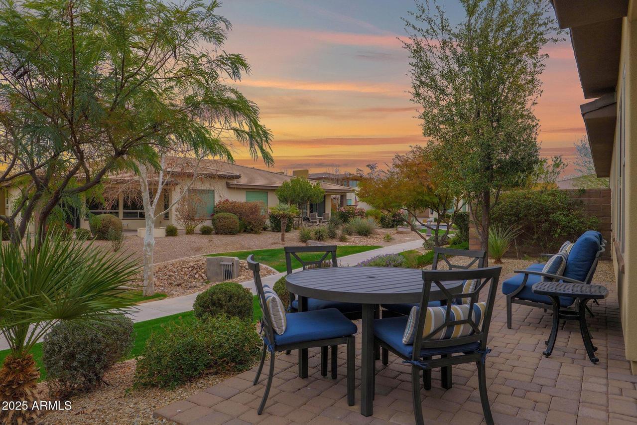 908 E Cereus Pass Pass, Queen Creek, AZ 85140