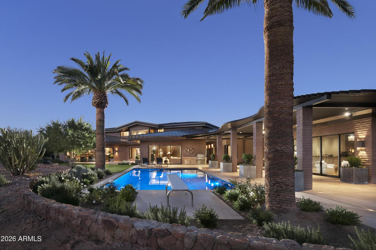 5721 N Casa Blanca Dr., Paradise Valley, AZ 85253