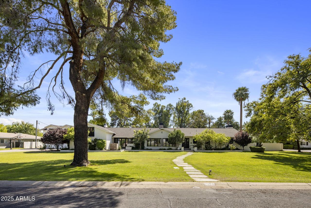 525 W Berridge Ln., Phoenix, AZ 85013