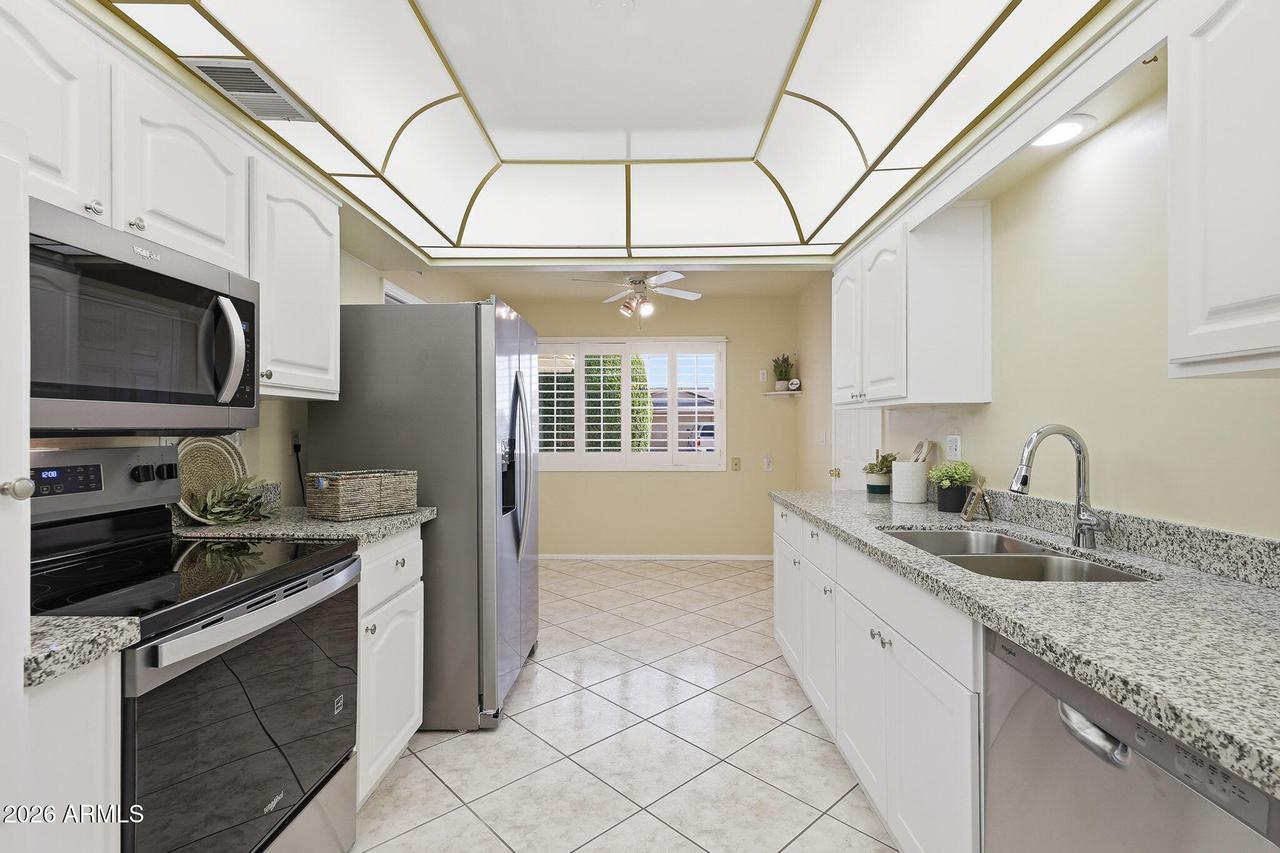 10760 W Saratoga Cir., Sun City, AZ 85351