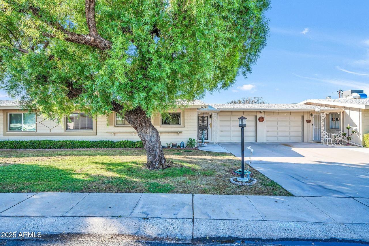 10279 W Snead Cir., Sun City, AZ 85351