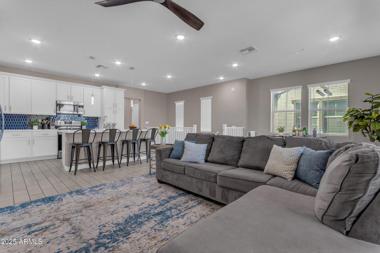 155 N Lakeview Blvd. #204, Chandler, AZ 85225