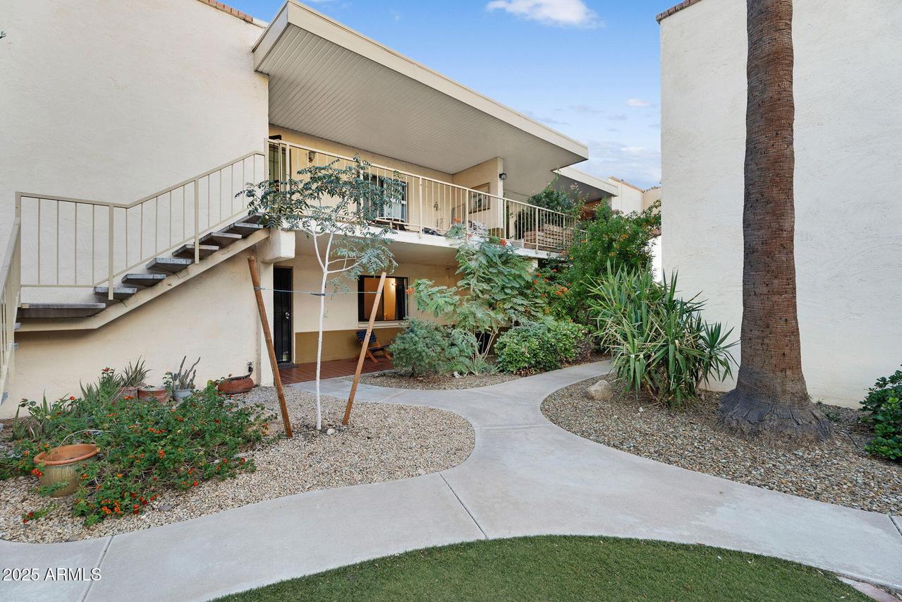 3030 E Clarendon Ave. #6, Phoenix, AZ 85016