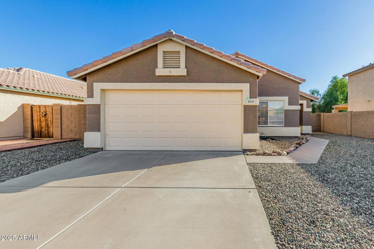 9519 W Sunnyslope Ln., Peoria, AZ 85345