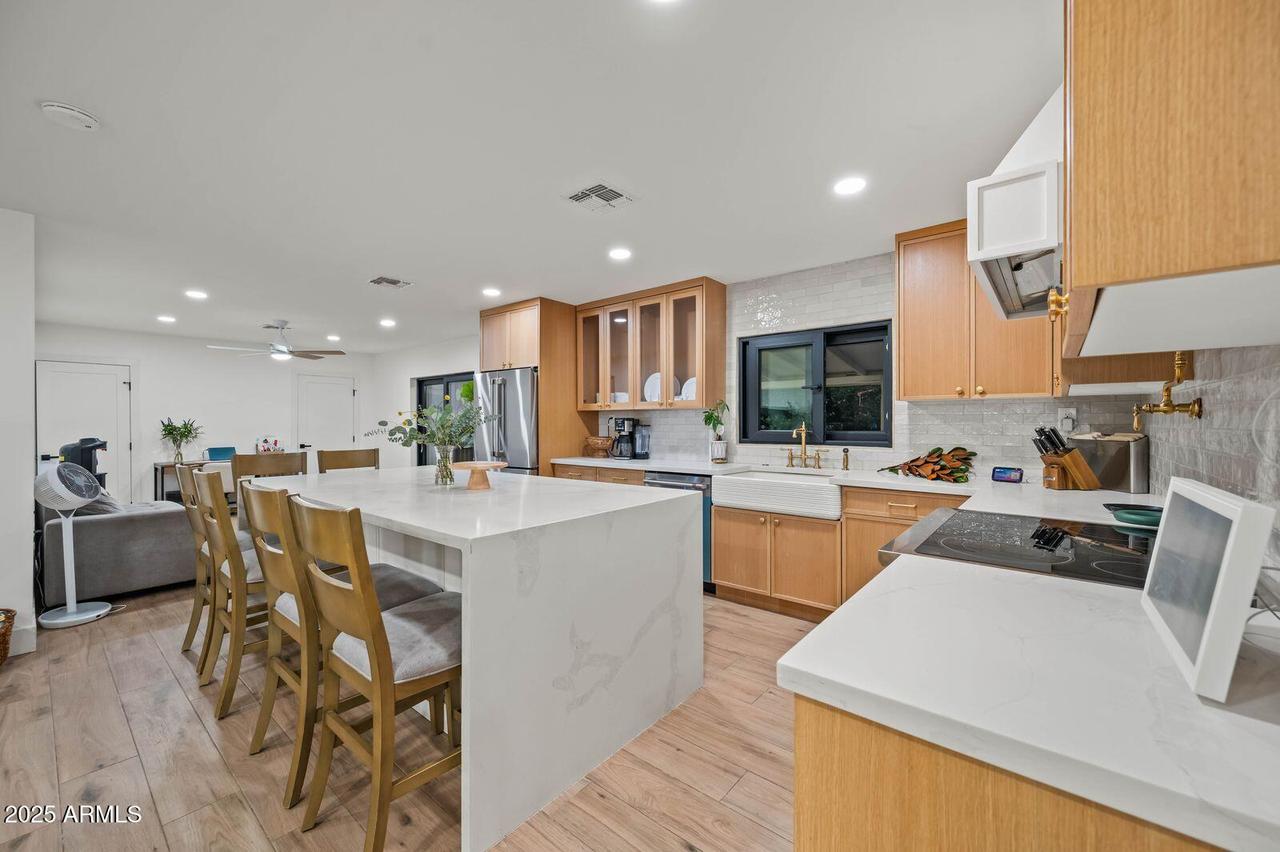 7519 W Banff Ln., Peoria, AZ 85381