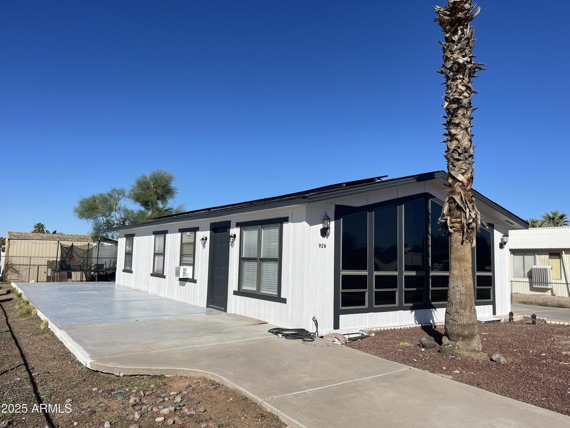 926 S 96th St., Mesa, AZ 85208
