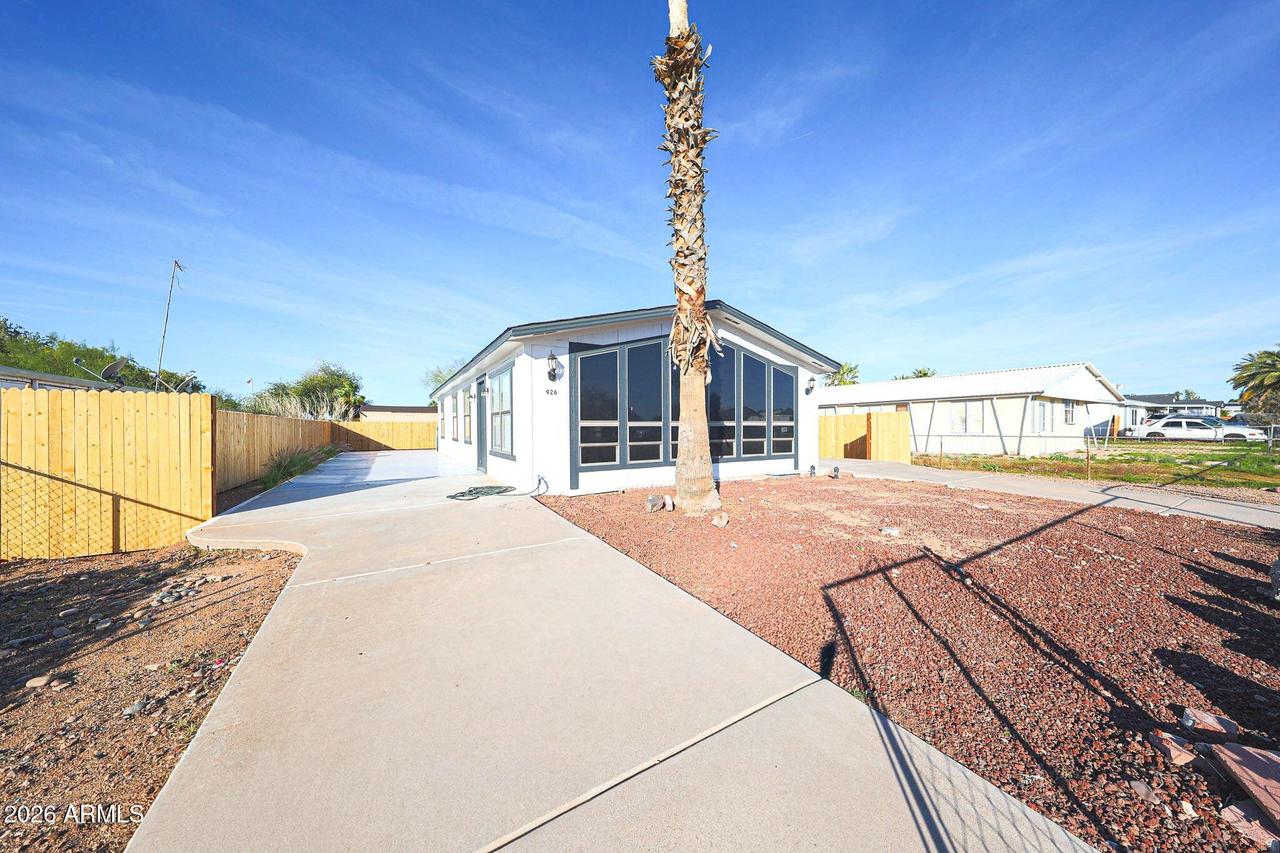 926 S 96th St., Mesa, AZ 85208