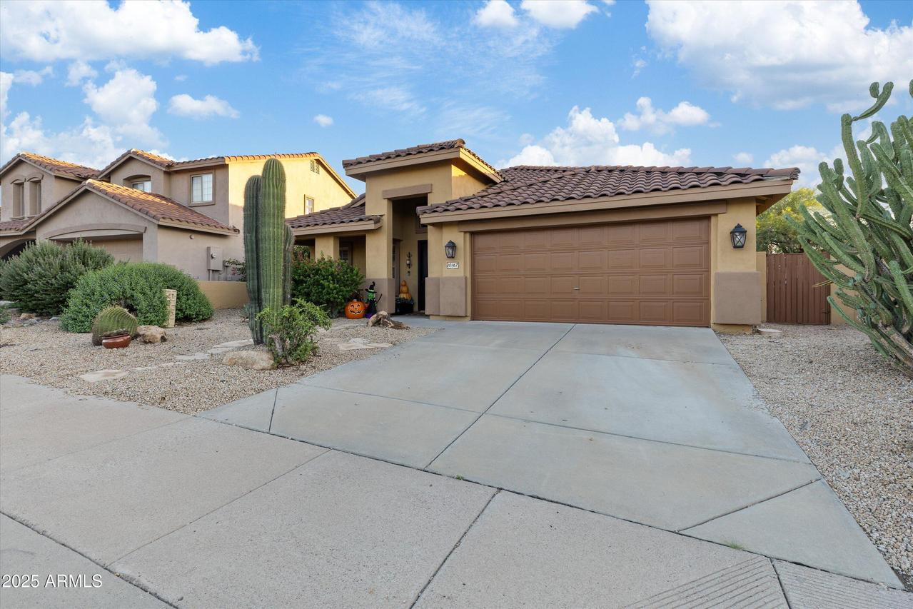 10167 E Tierra Buena Ln., Scottsdale, AZ 85255