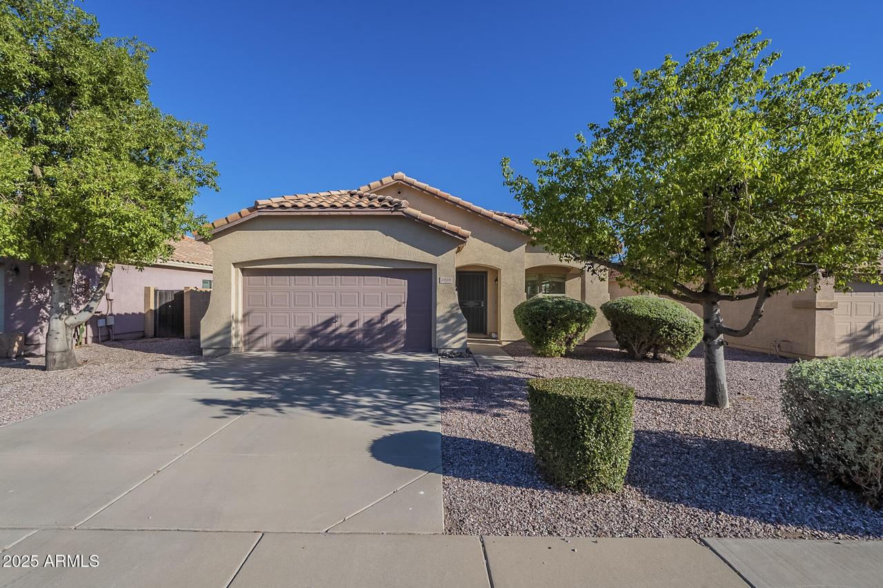 2898 W Silver Creek Ln., San Tan Valley, AZ 85144