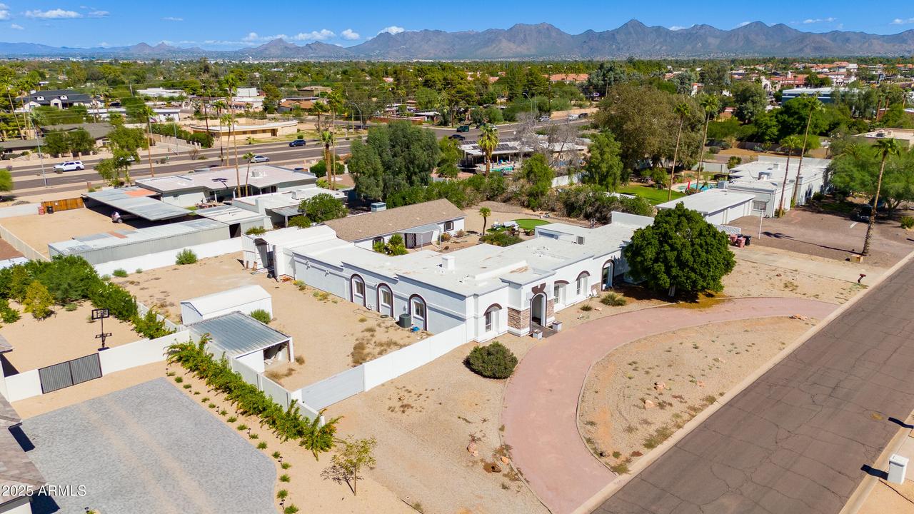 6704 E North Ln., Paradise Valley, AZ 85253