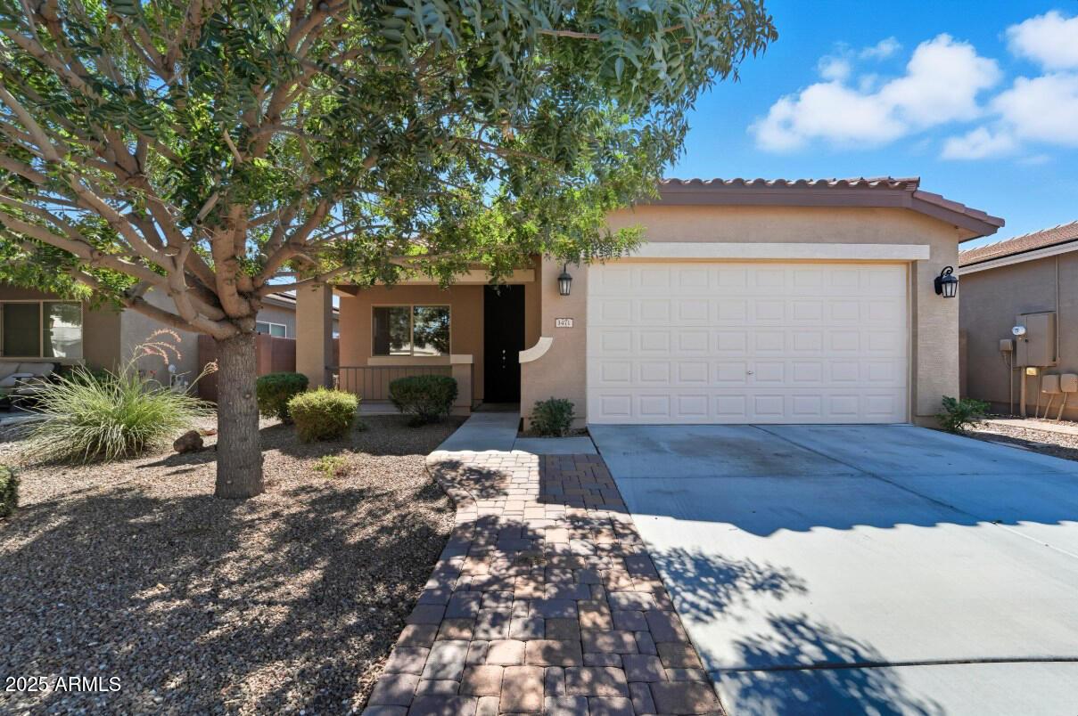 1471 W Hoptree Ave., San Tan Valley, AZ 85140