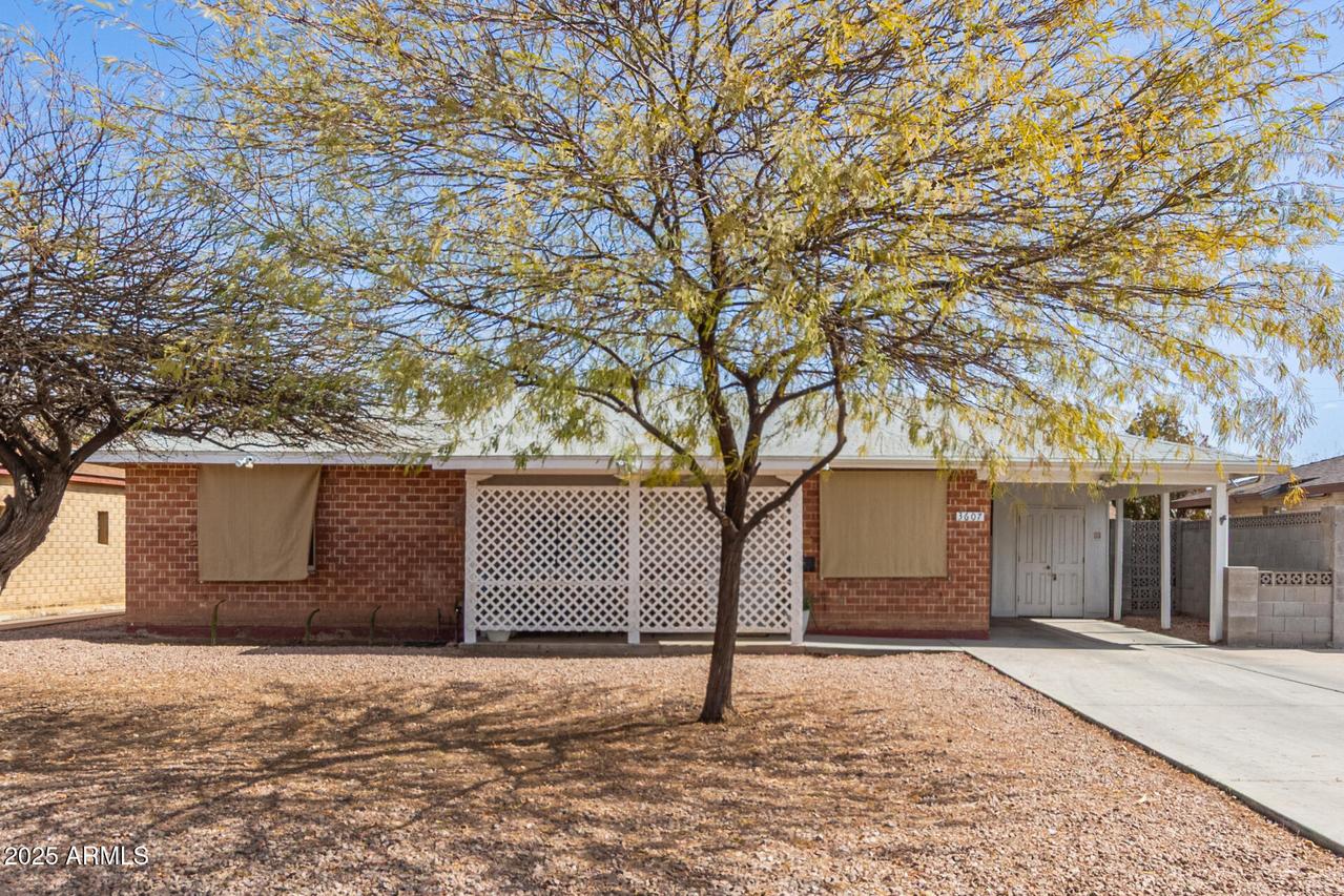 3607 N 21st Ave., Phoenix, AZ 85015