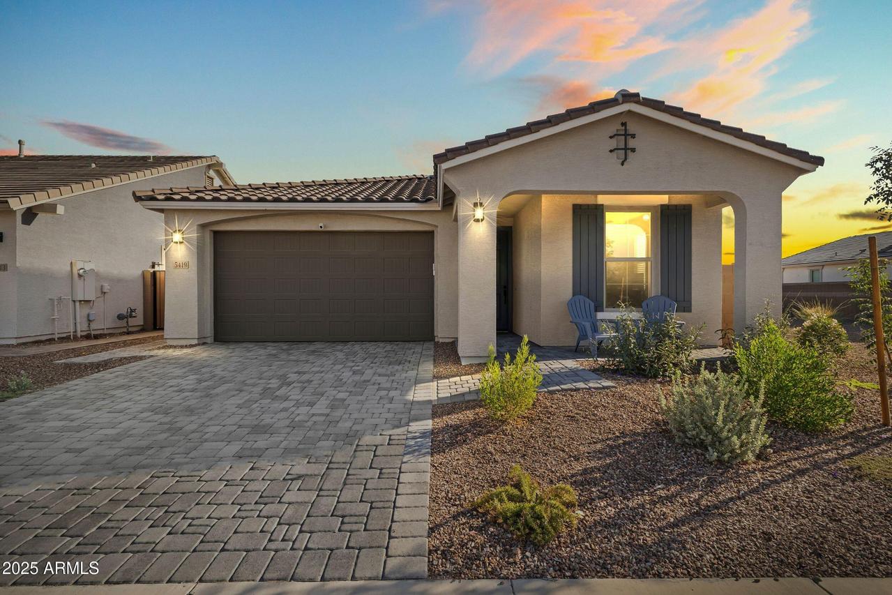 5419 W Las Palmaritas Dr., Glendale, AZ 85302