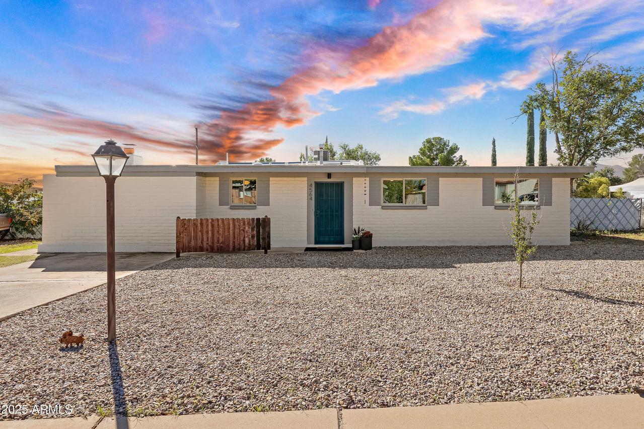 4564 Aspen Dr., Sierra Vista, AZ 85635