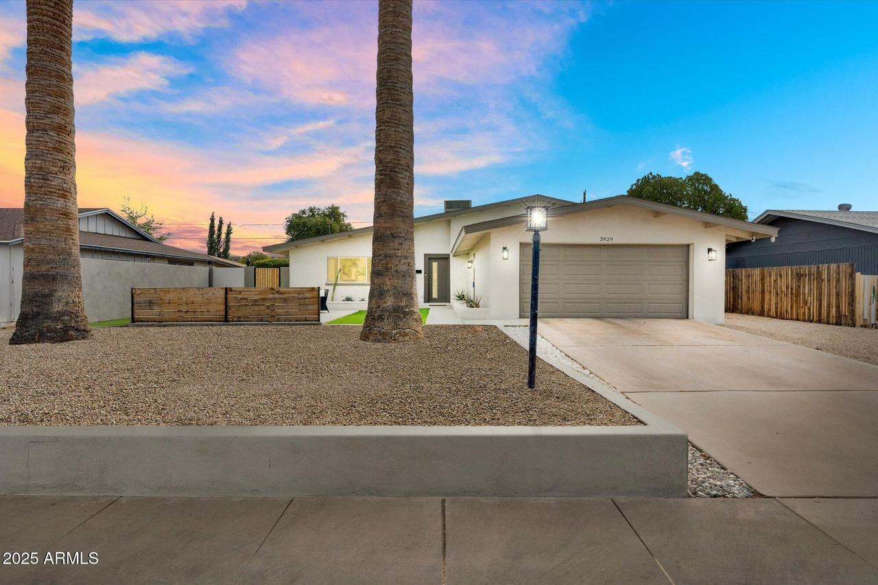 3929 E Mercer Ln., Phoenix, AZ 85028