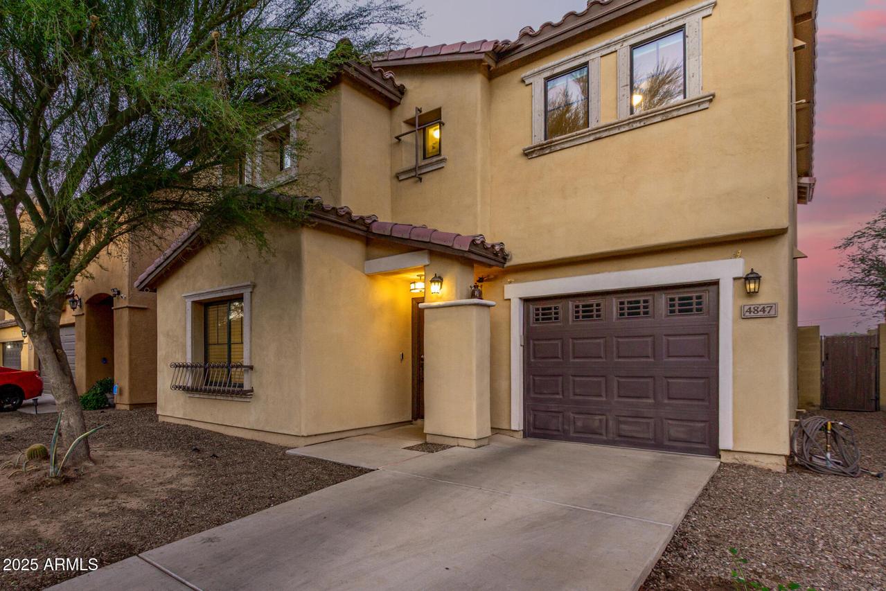 4847 S 4th Ave., Phoenix, AZ 85041