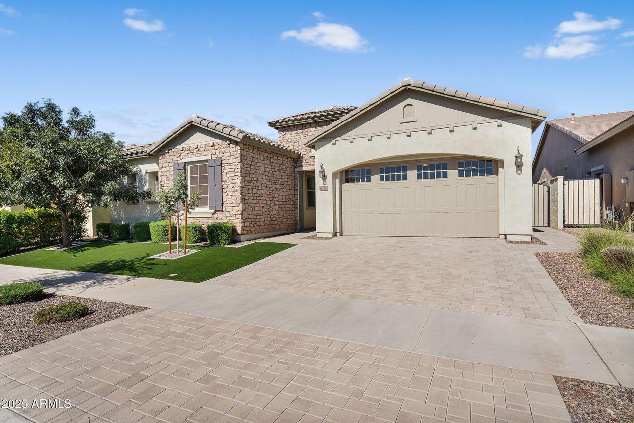 9928 E Rubidium Ave., Mesa, AZ 85212