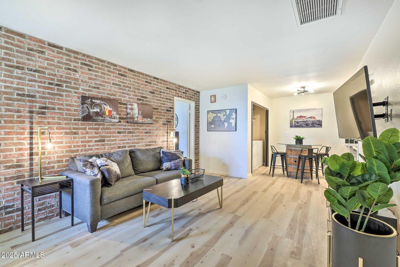 726 S Nebraska St. #148, Chandler, AZ 85225